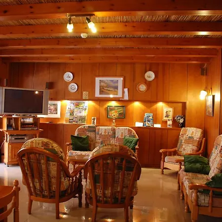 Coral Hotel *